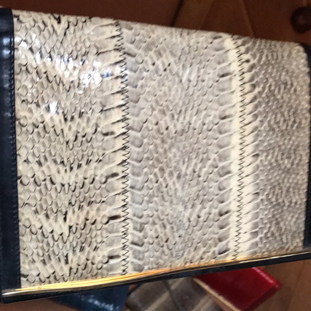 Lot of 8 vintage Snakeskin and Leather purses never used or barely used! - Picture 10 of 12